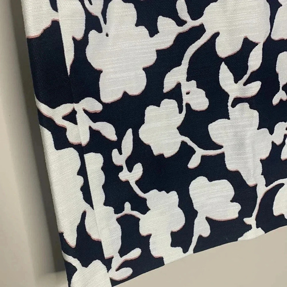 Kate Spade Black & White Marit Graphic Floral Skirt Size 2 - Picture 4 of 9